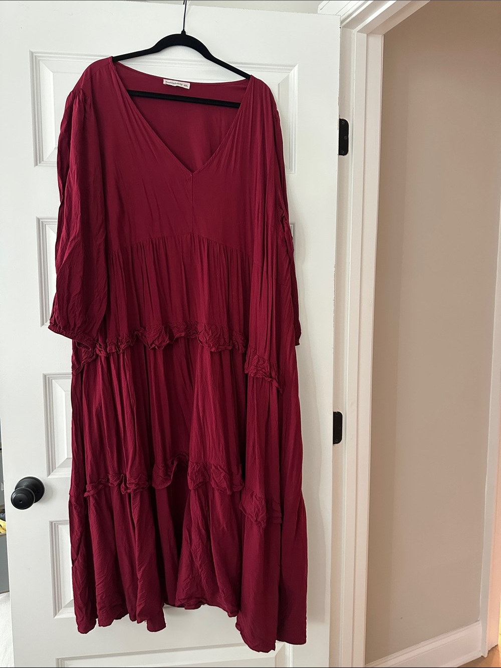 Women's Tiered V-Neck Maxi Dress in Deep Berry